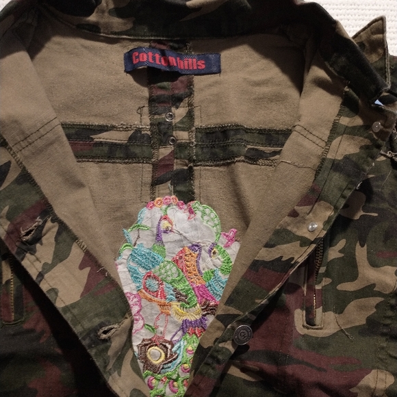 Cotton Hills Ladies Embroidered Camo Stretch Jacket - Picture 2 of 14